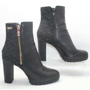 DKNY Black Logo Platform Ankle Boots Block Heel Lug Sole K3205327 Womens 9M NWOB